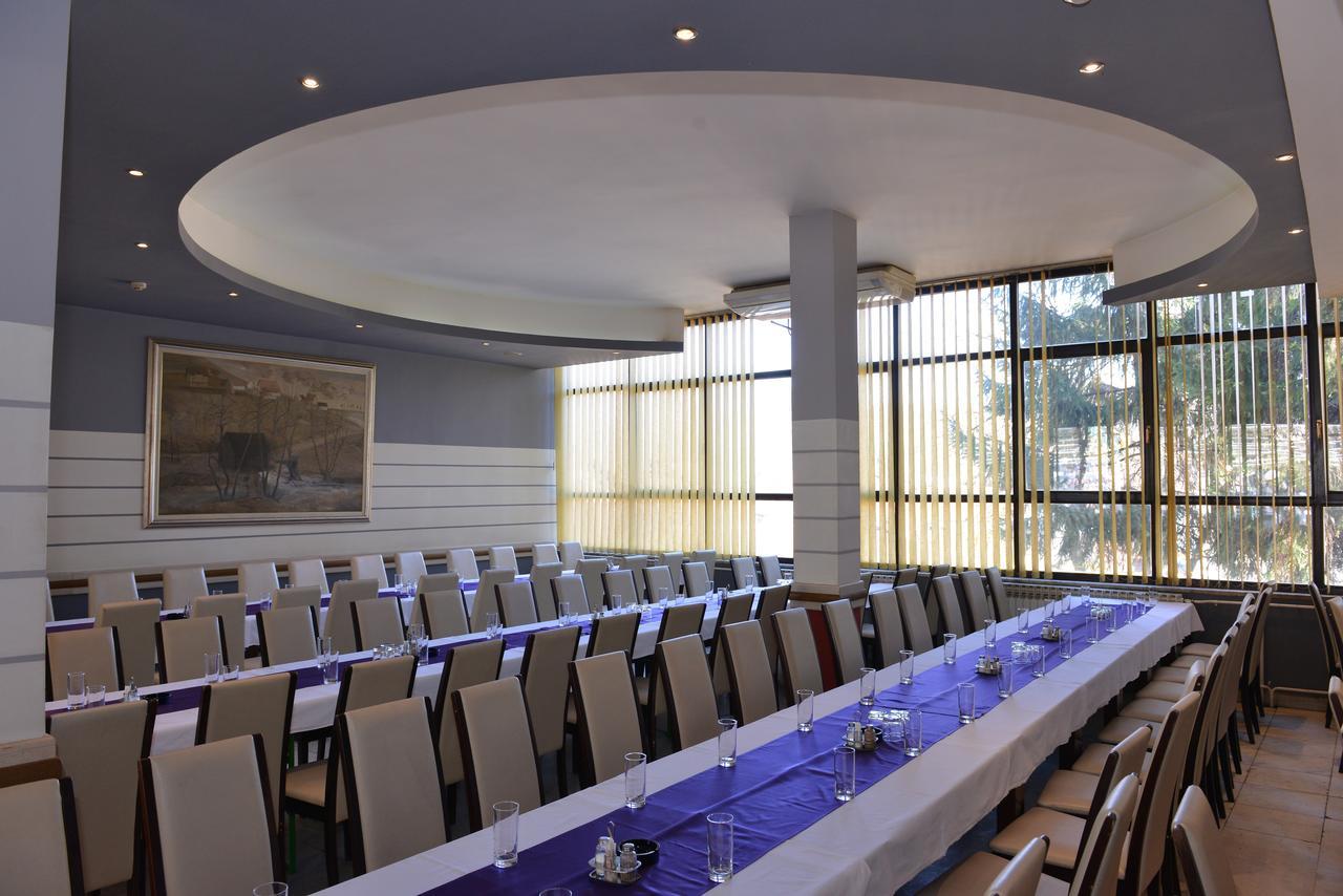 Motel Park Rogatica מראה חיצוני תמונה